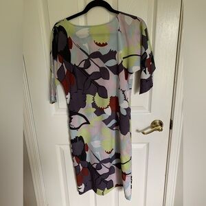 Diane von Furstenburg 100% Silk Dress Size 2